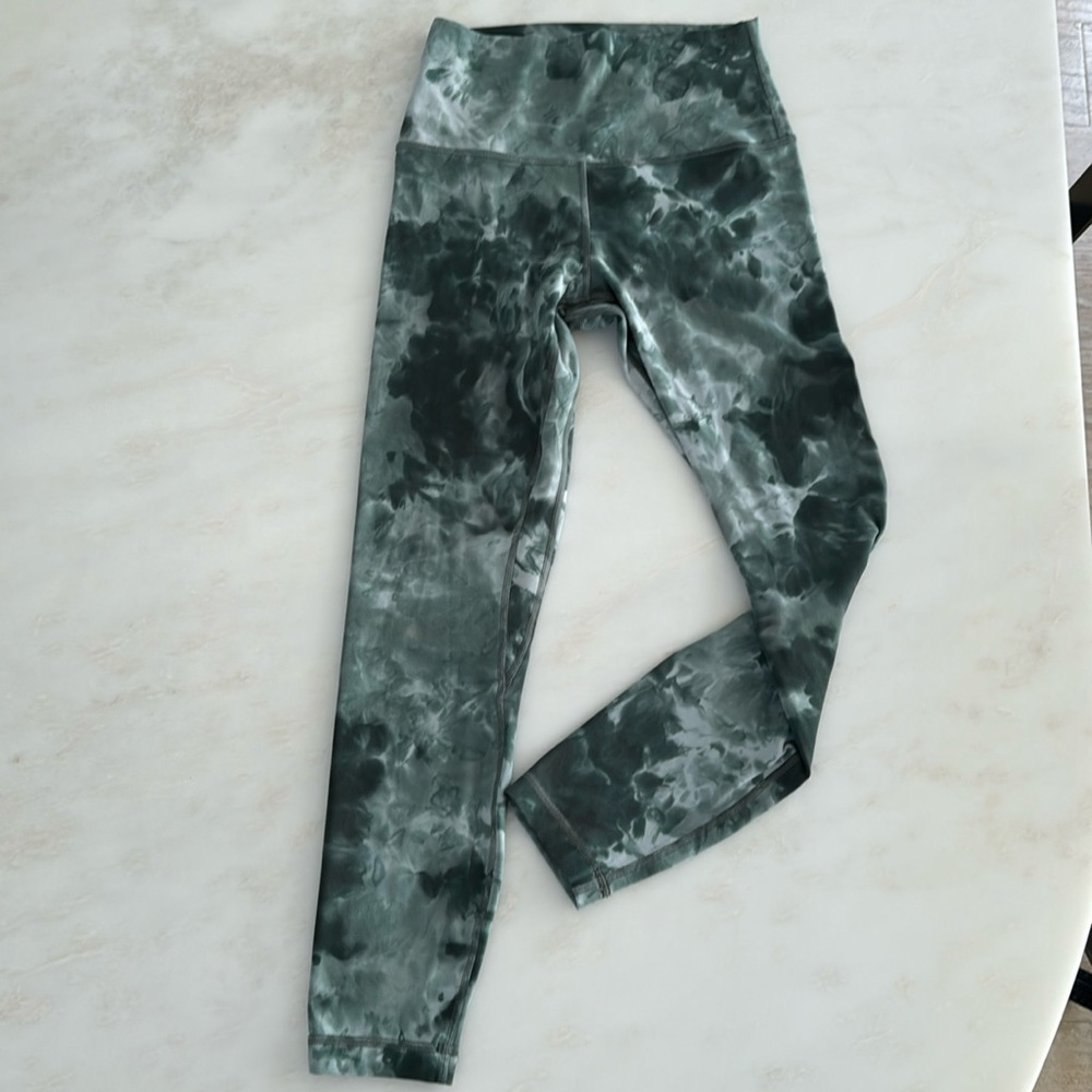 Lululemon 25” Align High-Rise Diamond Dye Starlight Smoked Spruce. SZ 6. EC